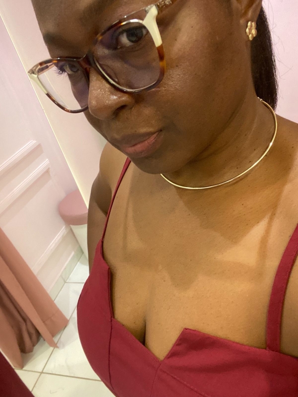 Vestido com Alça Regulável – Vinho - Image 2