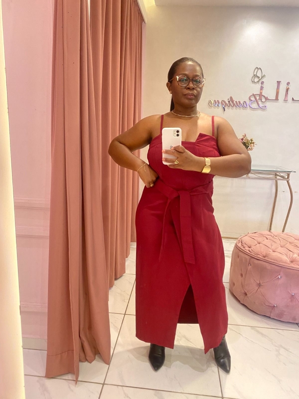 Vestido com Alça Regulável – Vinho